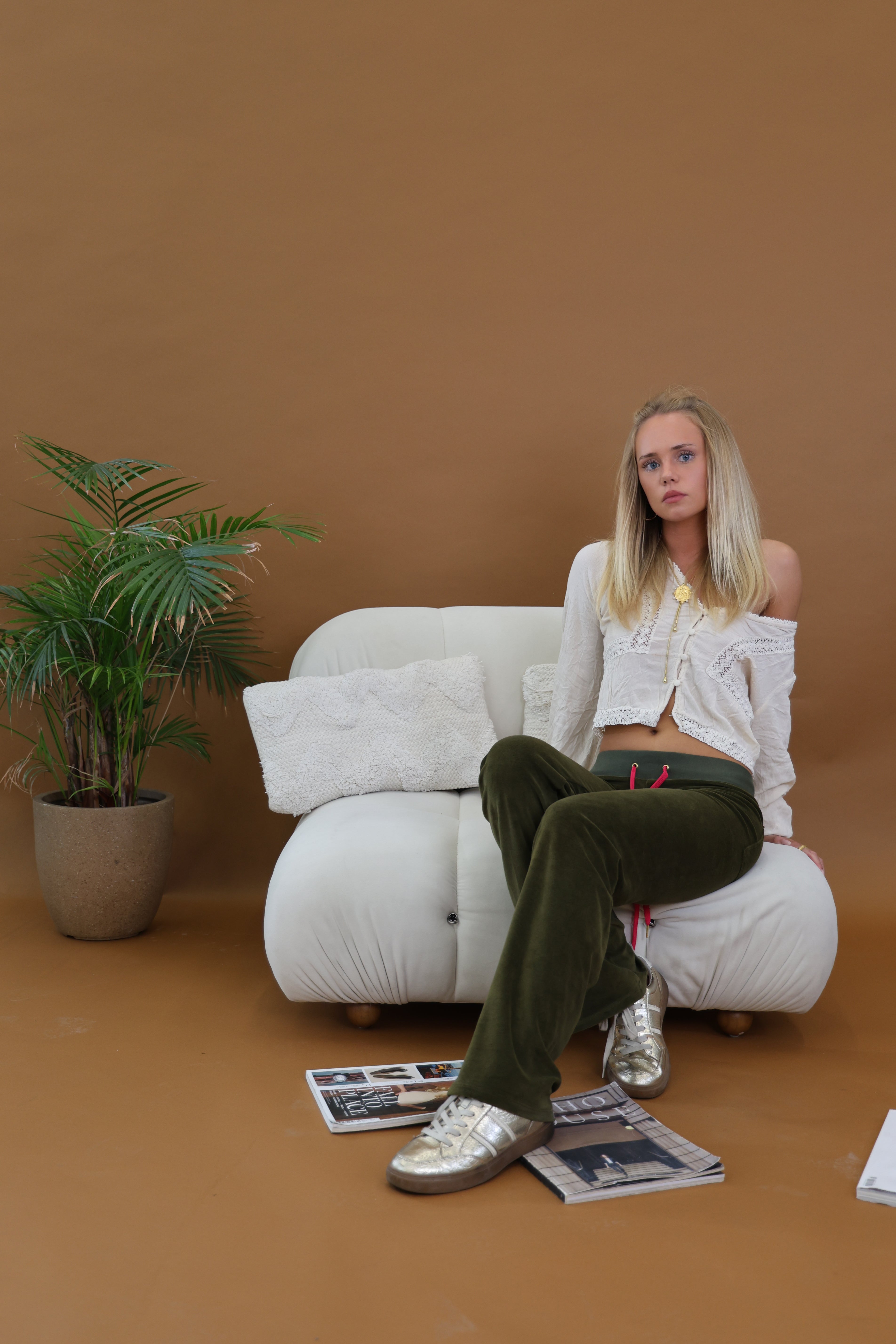 Allegra Jogger Olive / Raspberry