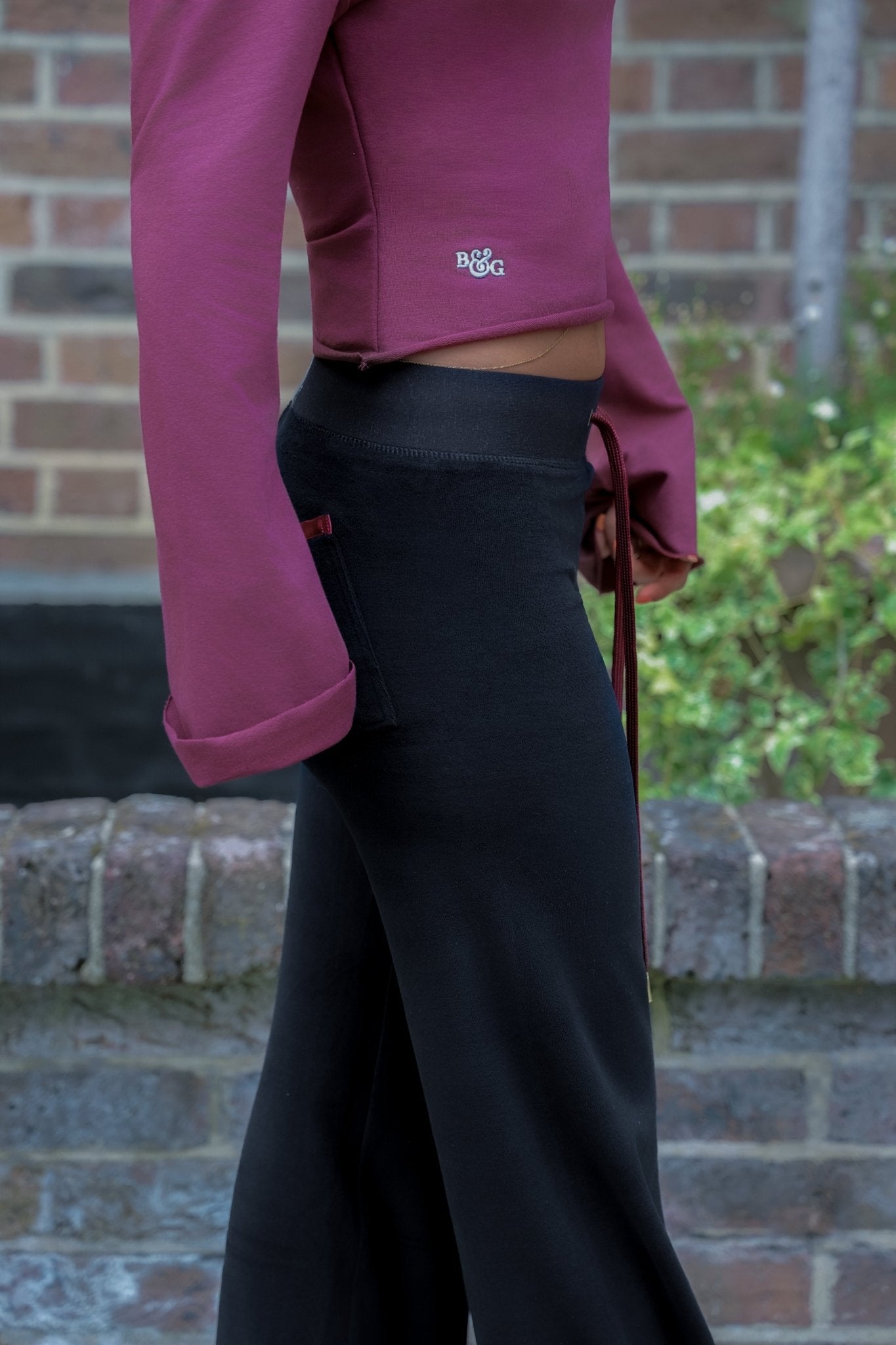 Allegra Jogger Black / Bordeaux - Babble & Goose